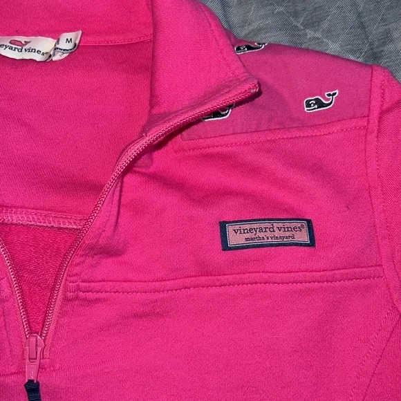 Vineyard Vines 1/4 zip shep shirt. Size medium. - Picture 2 of 4